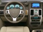 2009 Chrysler Town & Country photo